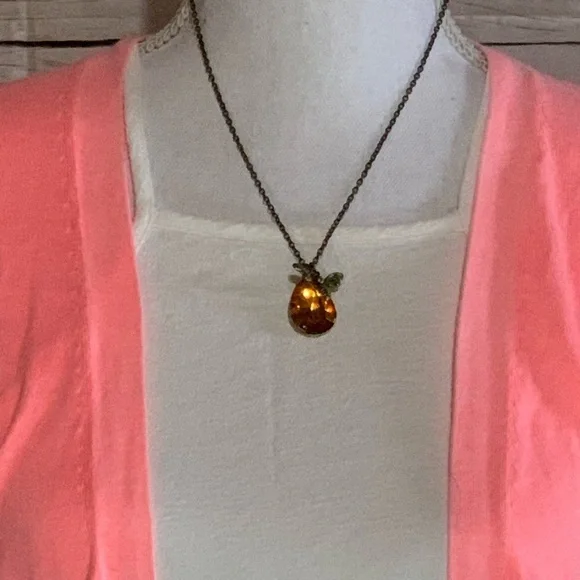 💸Bee and Stone Bronze Necklace💸 - Picture 5 of 8